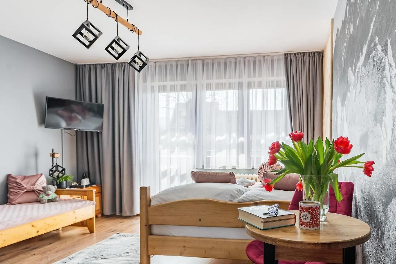 Pokoje Goscinne U Malgorzaty Jacuzzi & Sauna Zakopane Oda ve Kahvaltı